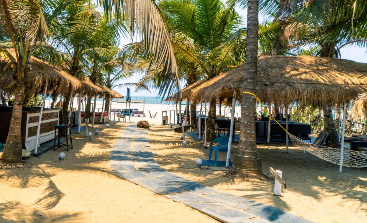 Village Susegat Beach Resort Морджим Экстерьер фото