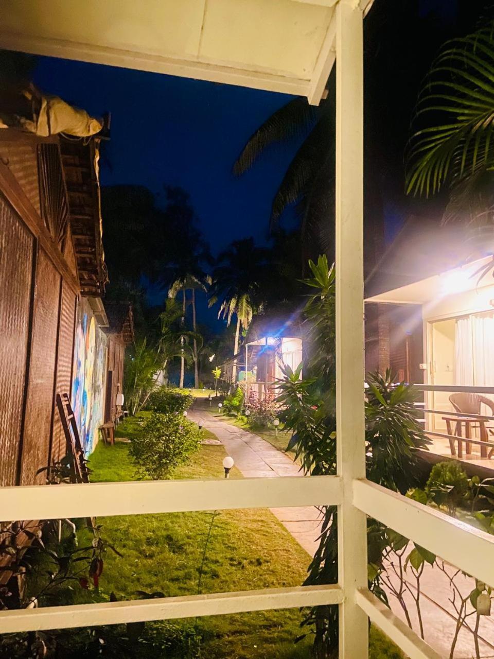 Village Susegat Beach Resort Морджим Экстерьер фото